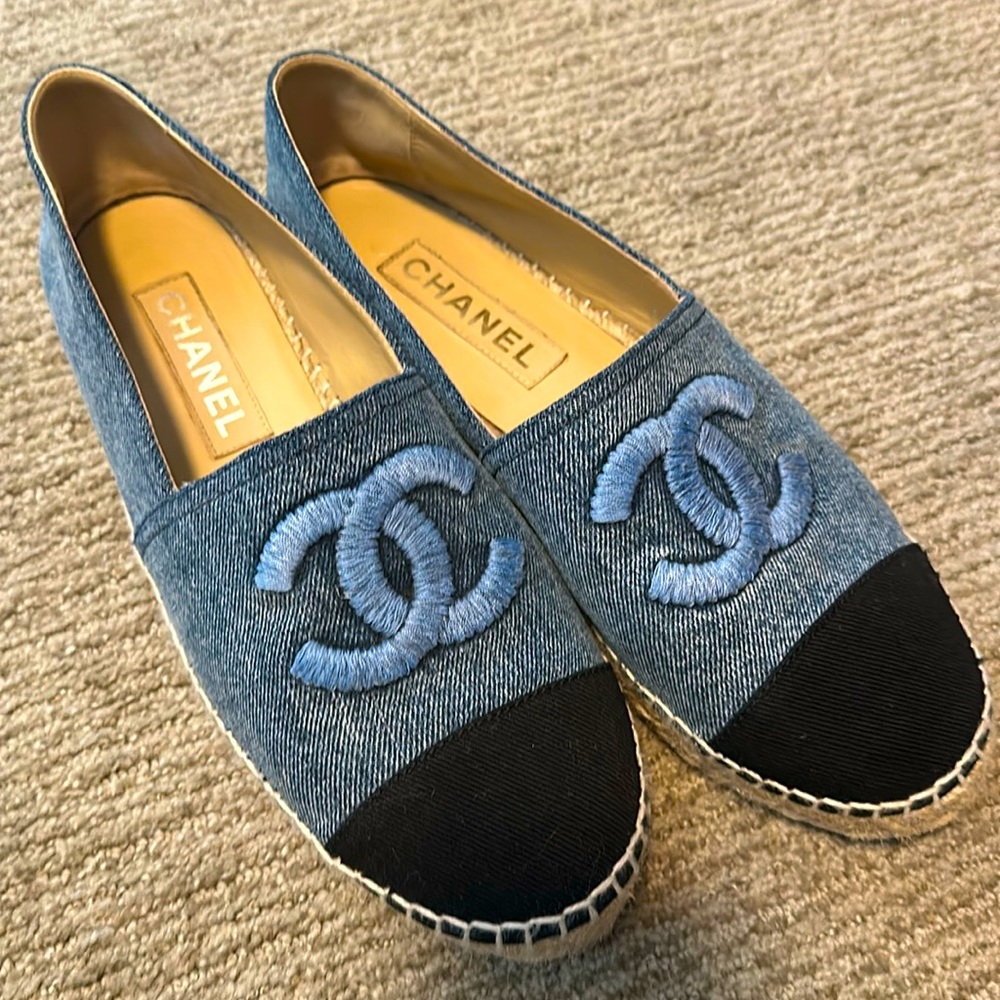 Like NEW Chanel Denim CC Espadrilles 40 Demim Black